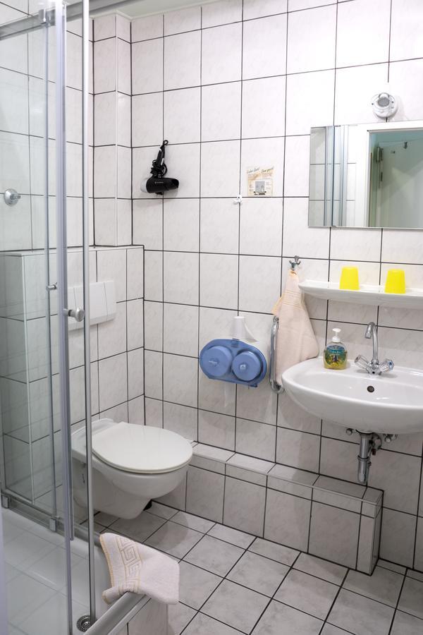Pension Bei Schinderhannes Und Julchen Boppard Exterior photo